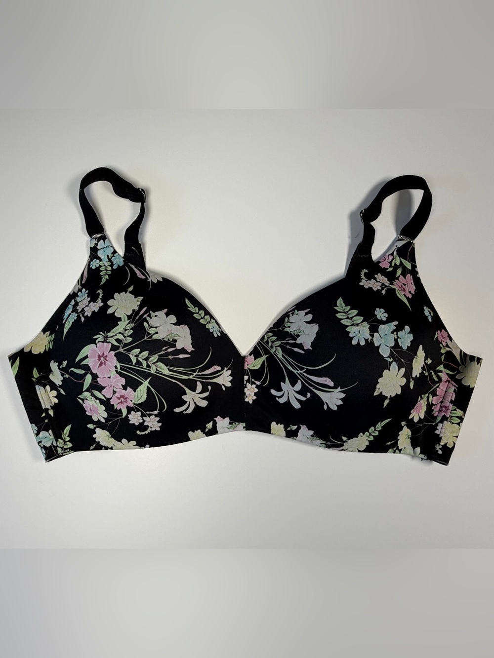 Sleekback by La Vie En Rose Black Floral Wireless Bra 38C Molded Cups Comfort